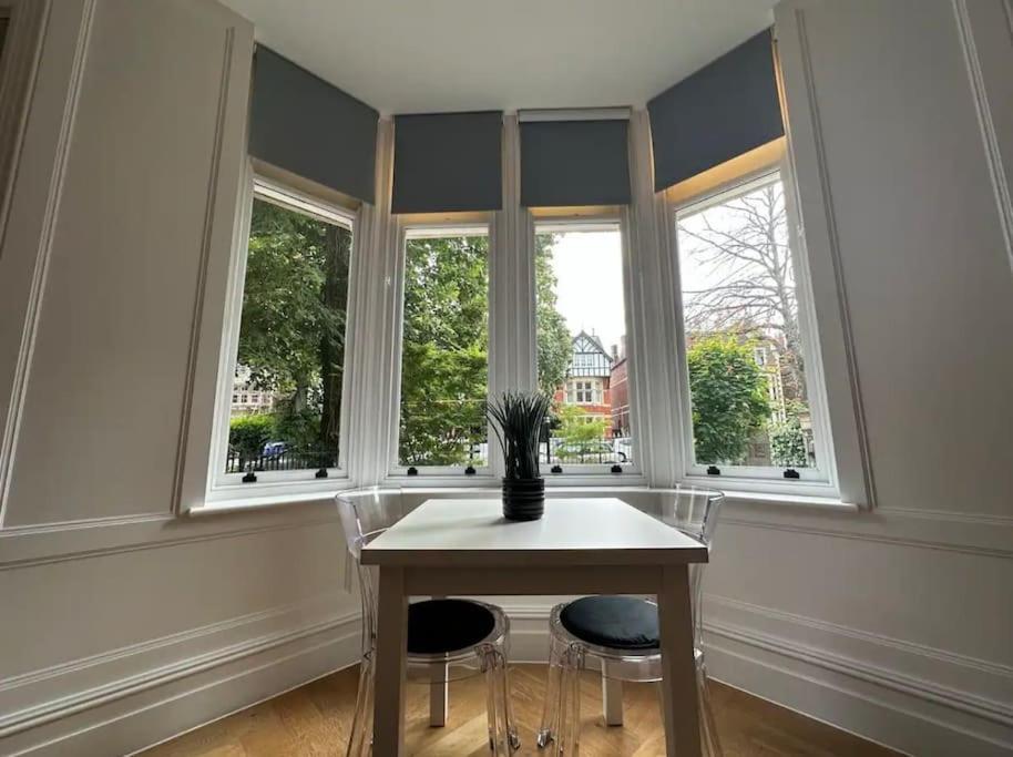Superior Stay, Sophia Gardens, City Centre And Stadium Sleeps 4 Cardiff Bagian luar foto