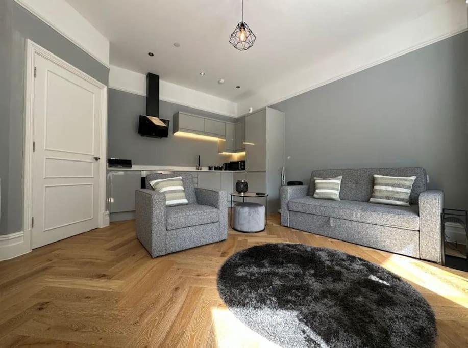Superior Stay, Sophia Gardens, City Centre And Stadium Sleeps 4 Cardiff Bagian luar foto